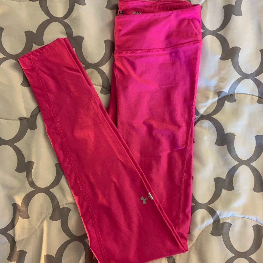 Under armour, leggings.
